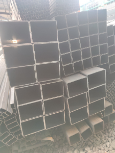 察隅大口径无缝方矩管